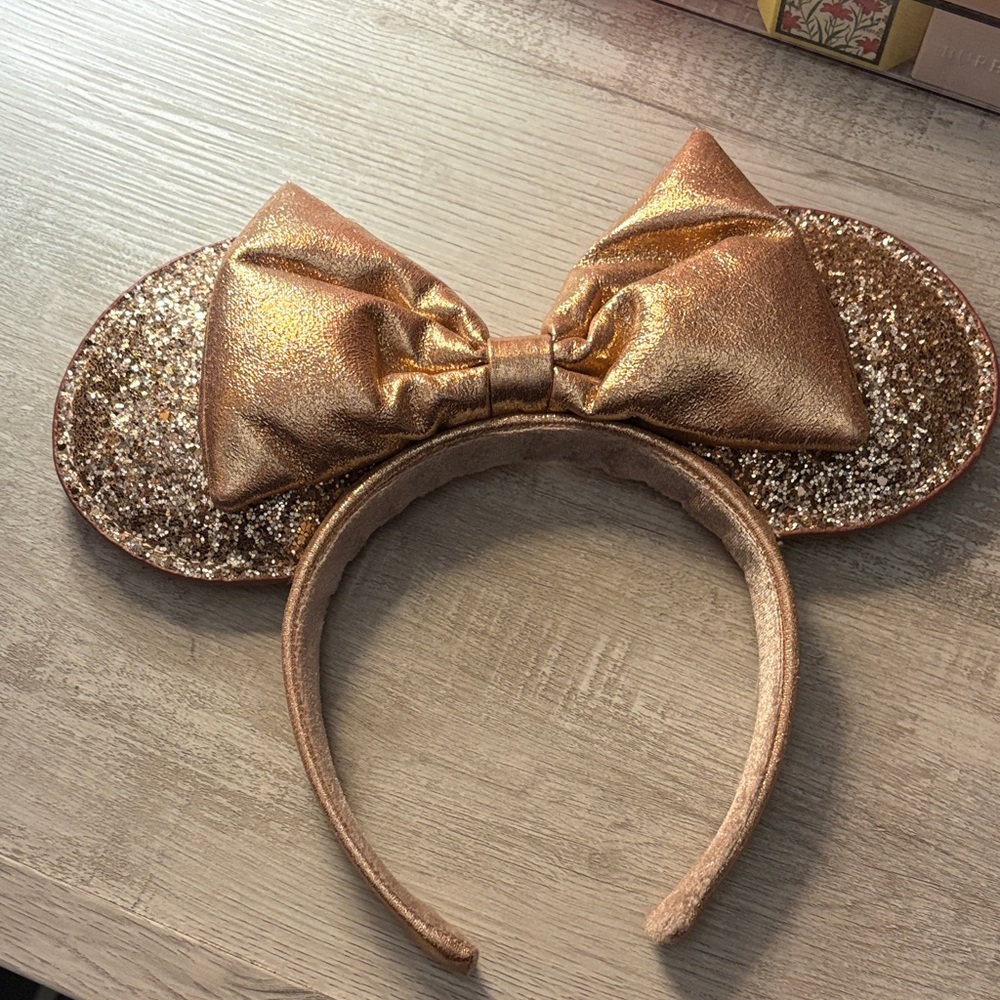 Disney Gold Glitter Minnie Mouse Ears Headband